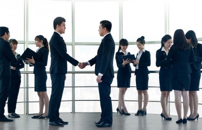 [NGHỀ CỦA TÔI] Nghề bán bất động sản: Làm sao để thuyết phục khách hàng đưa tích góp cả đời cho tôi?